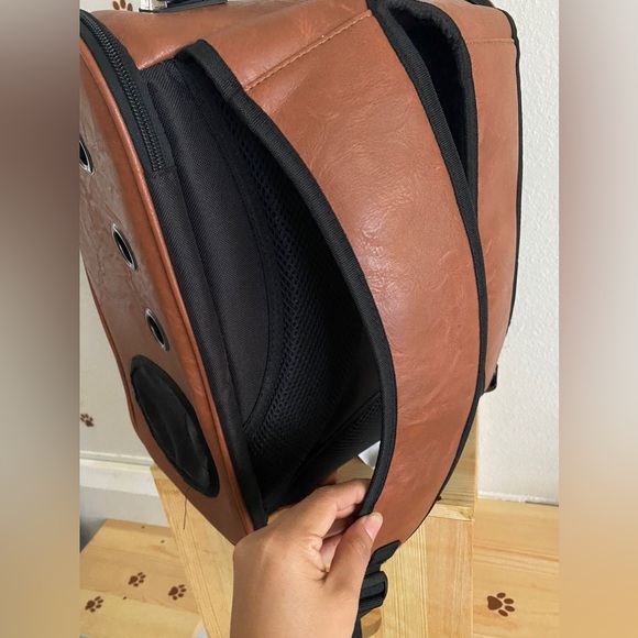 pet carrier - Picture 3 of 9